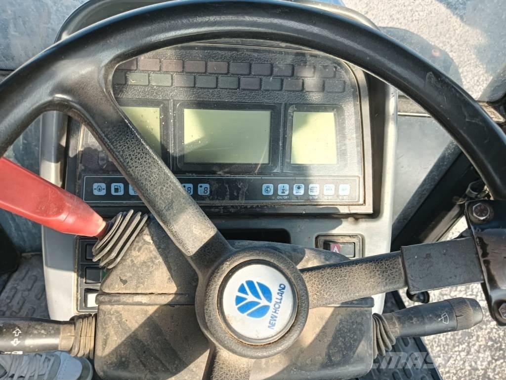 New Holland TS 100 Tractoren