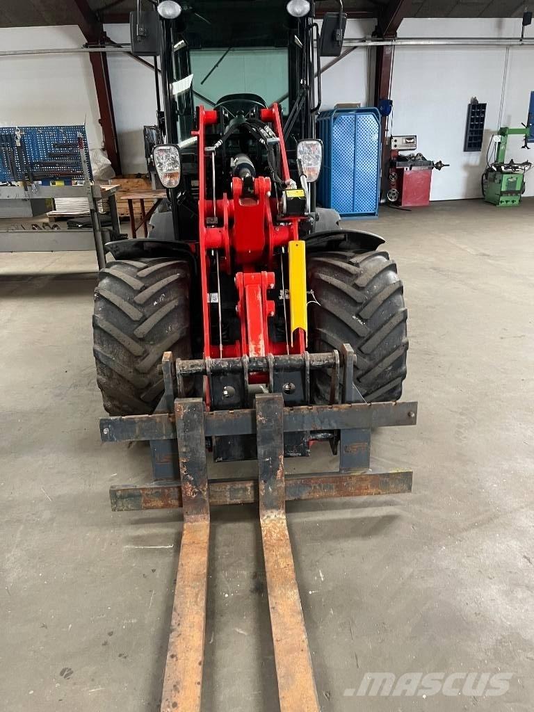 Manitou MLA 5-50 H Miniladers