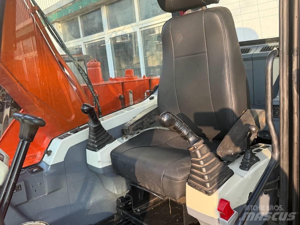 Doosan DX 75 Rupsgraafmachines