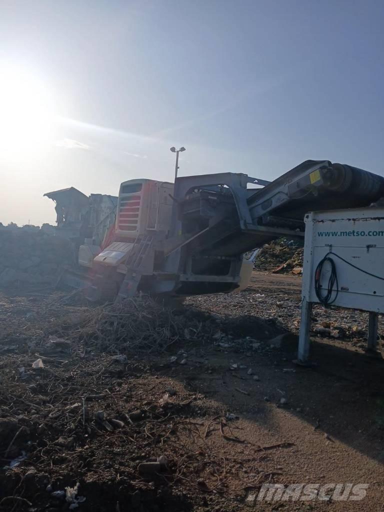 Metso 1213 Mobile crushers
