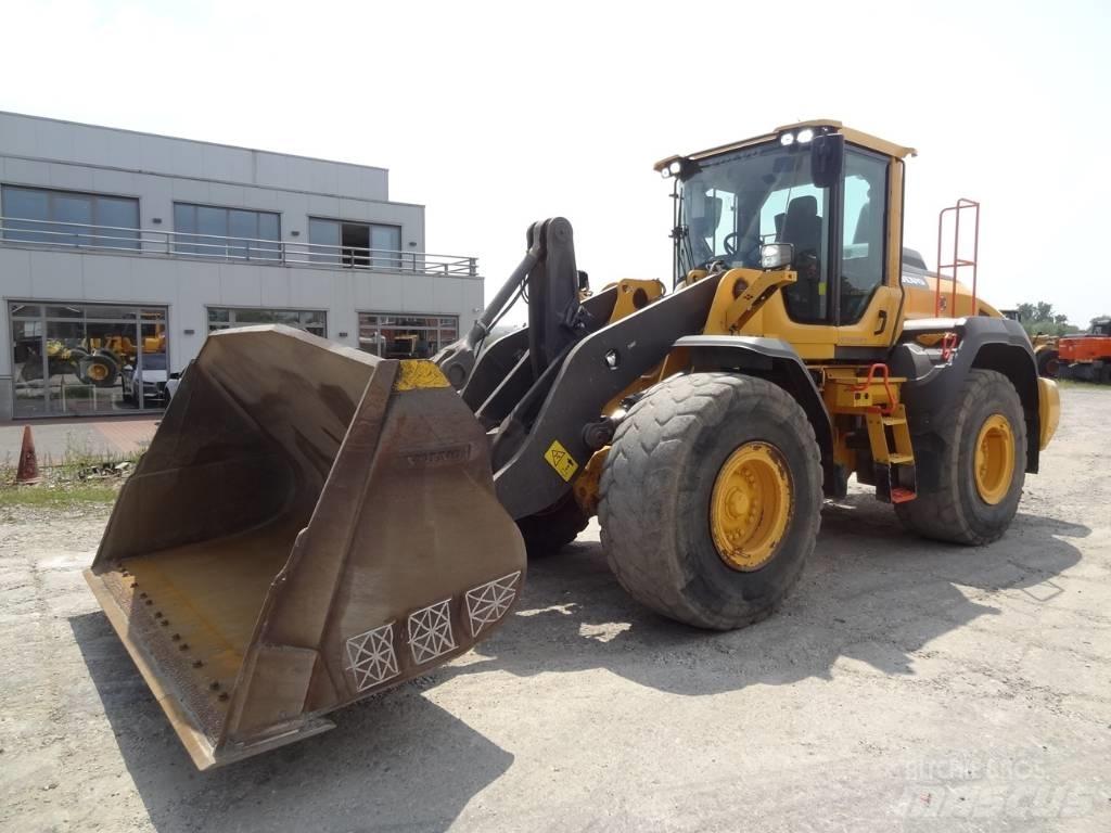 Volvo L 120 H Wielladers