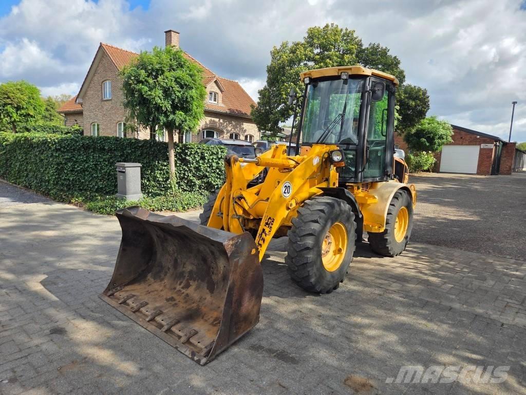 JCB 407B Super Schrank- en knikladers