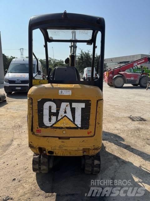 CAT 301.7 D Minigraafmachines < 7t