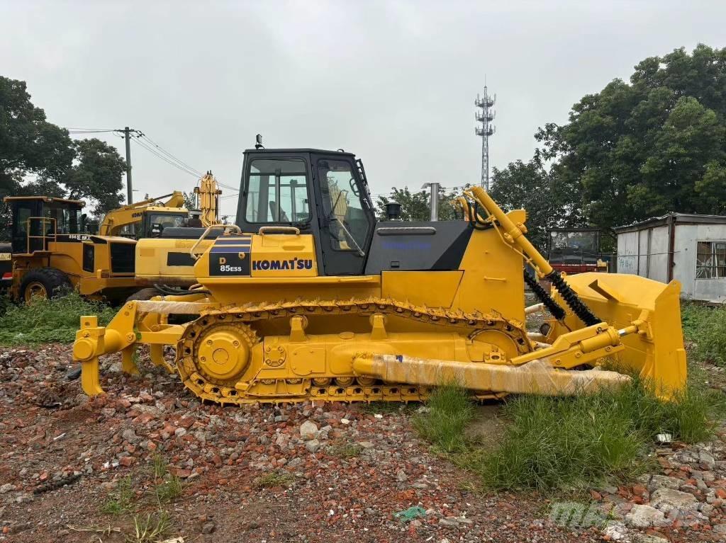 Komatsu D 85 E-12 Rupsdozers