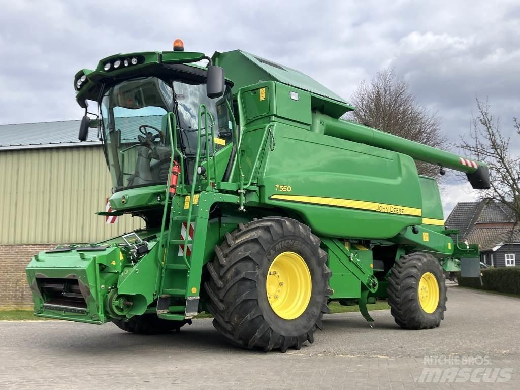 John Deere T550 Maaidorsmachines