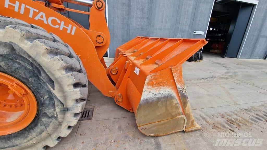 Hitachi ZW 310-6 Wielladers