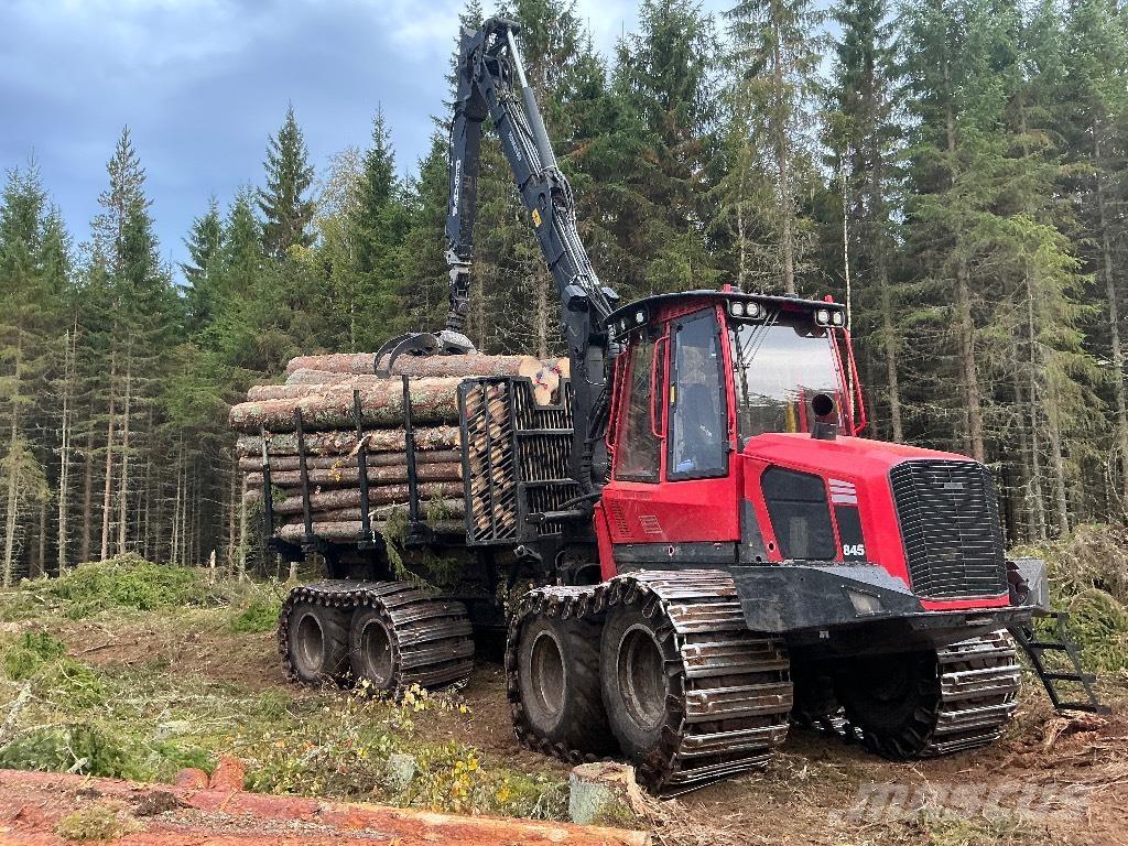 Komatsu 845 Uitrijwagens