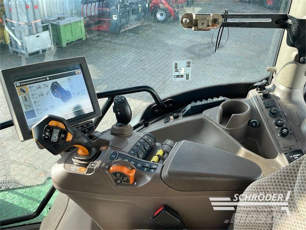 John Deere 6230 R Tractoren