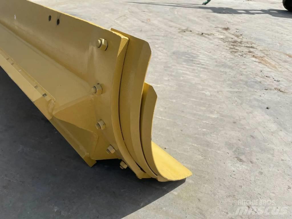 CAT 12H Moldboard Bladen