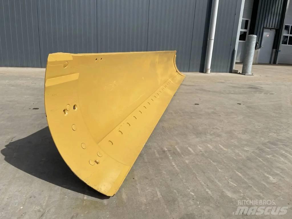 CAT 12H Moldboard Bladen