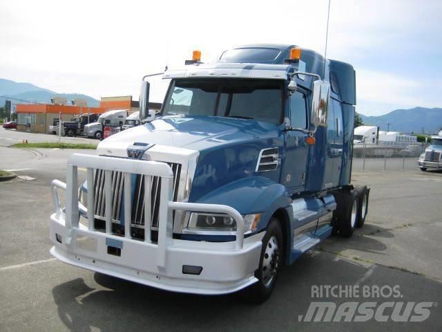 Western Star 5700 XE Trekkers