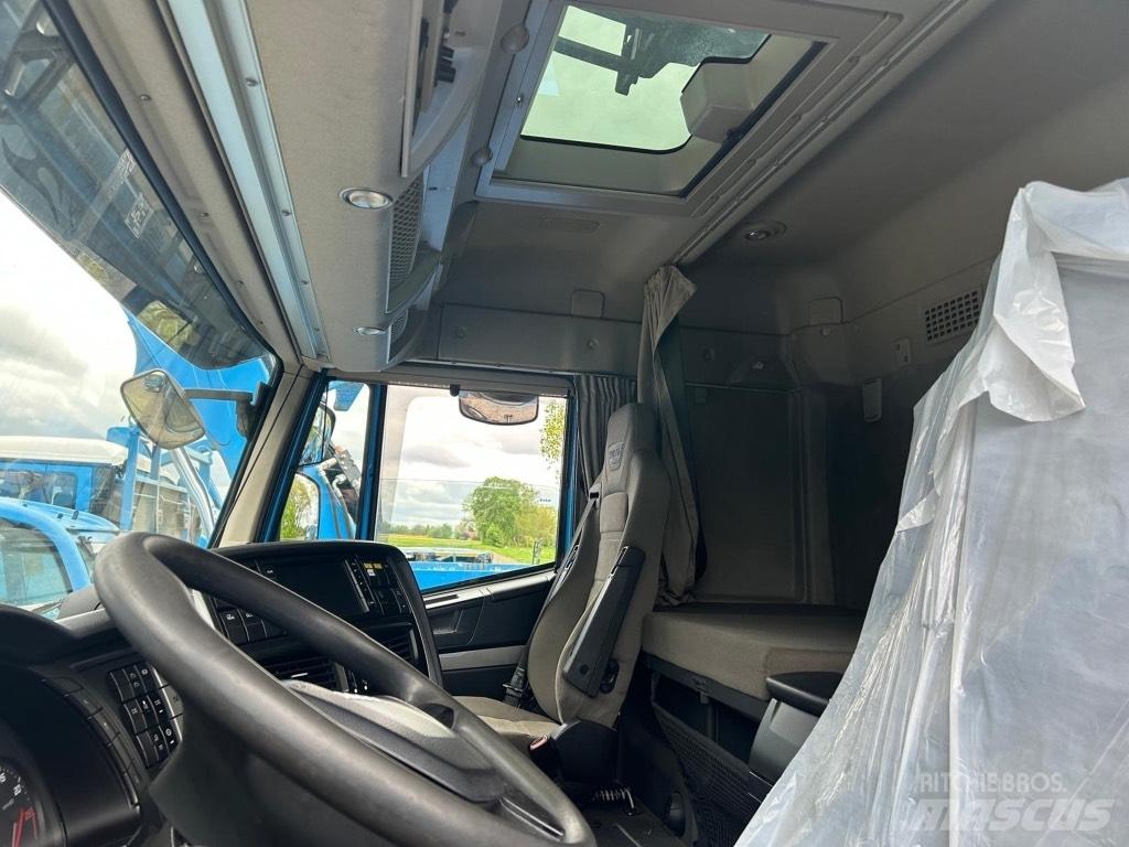 Iveco Stralis 460 ES Trekkers
