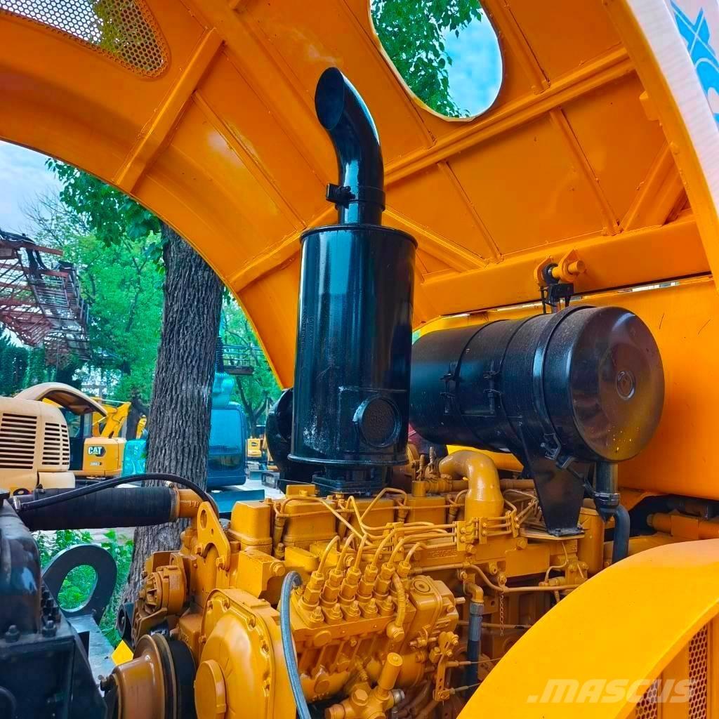 XCMG XS 223 J Trilrolwalsen