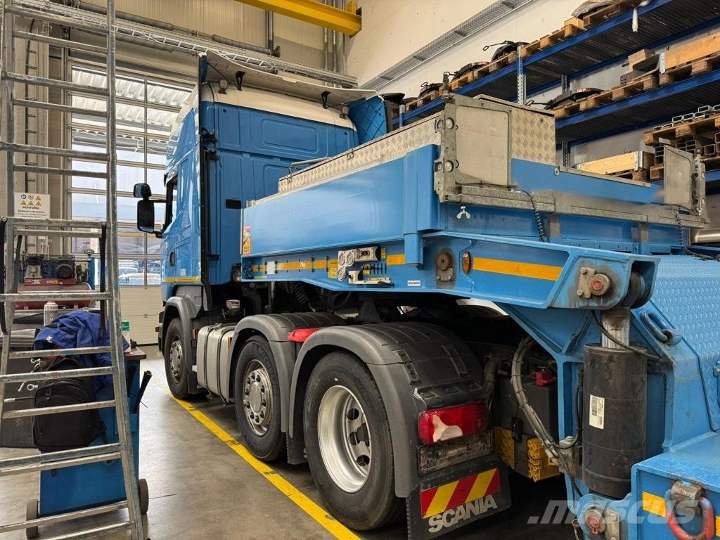 Scania R 490 LA Trekkers