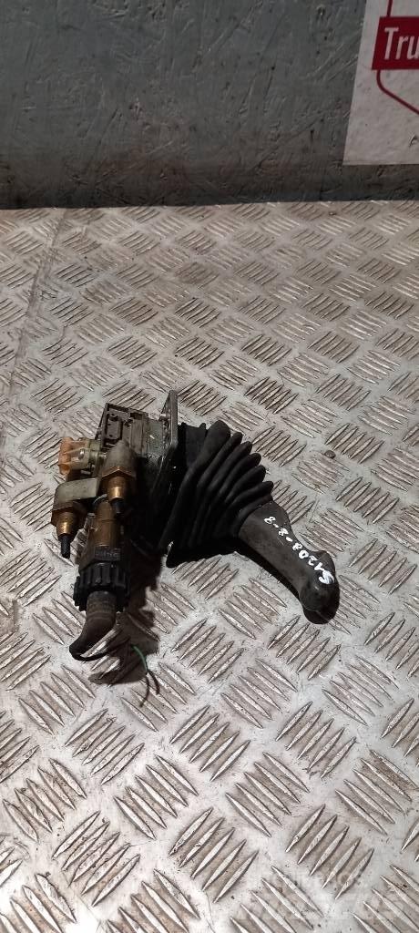 Scania S 94   1408332 Cabine en interieur