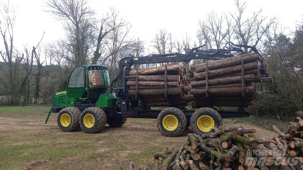 John Deere 1110 E Uitrijwagens