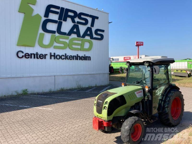 CLAAS NEXOS VE 230 Tractoren