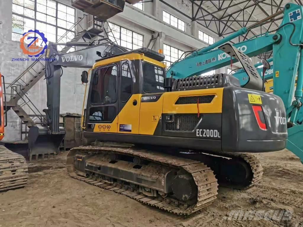 Volvo EC 200 Rupsgraafmachines