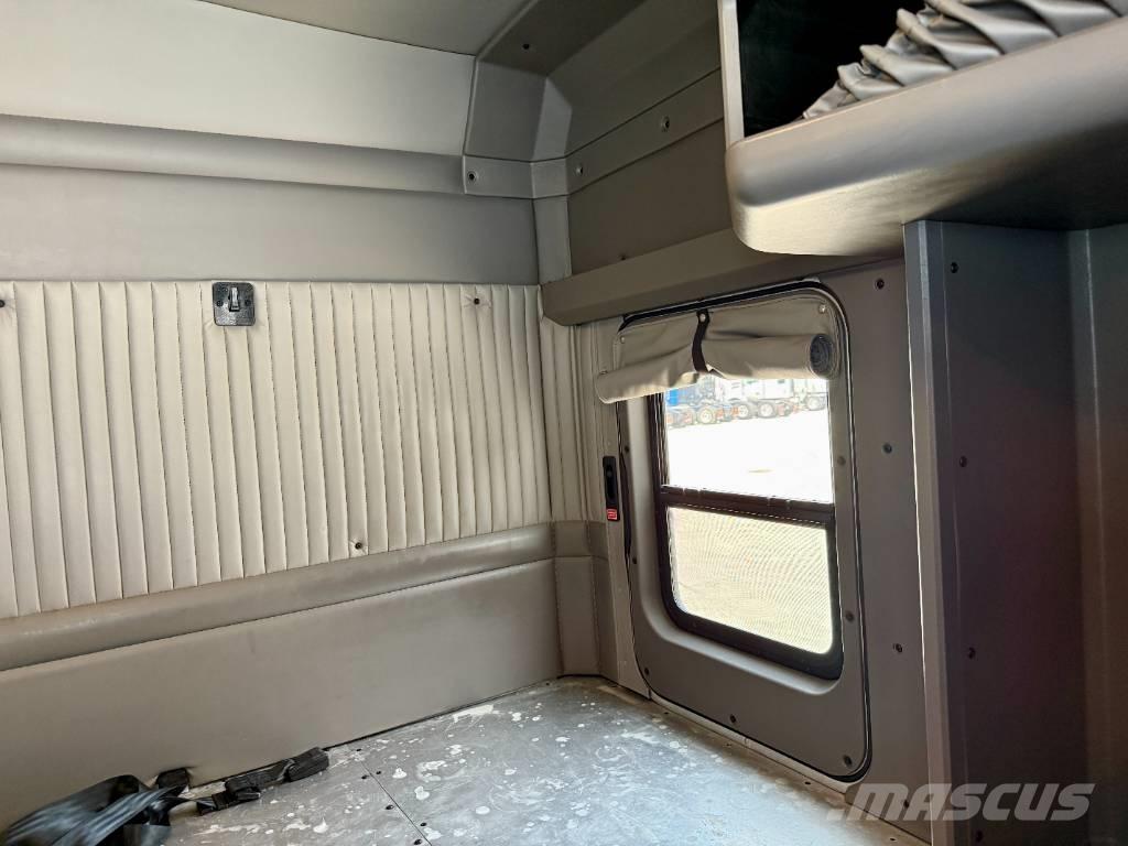 Kenworth T 800 Trekkers