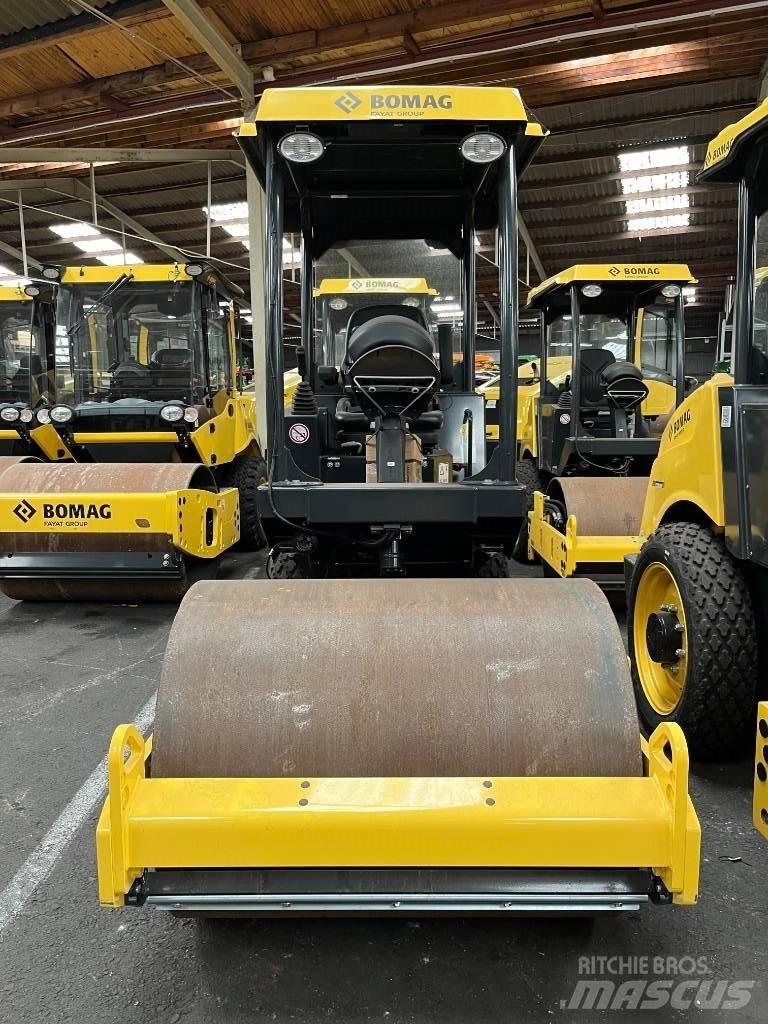 Bomag BW 124 DH-5 Trilrolwalsen