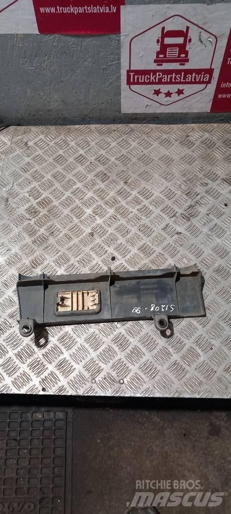 Scania 94 D.   1354593 Cabine en interieur