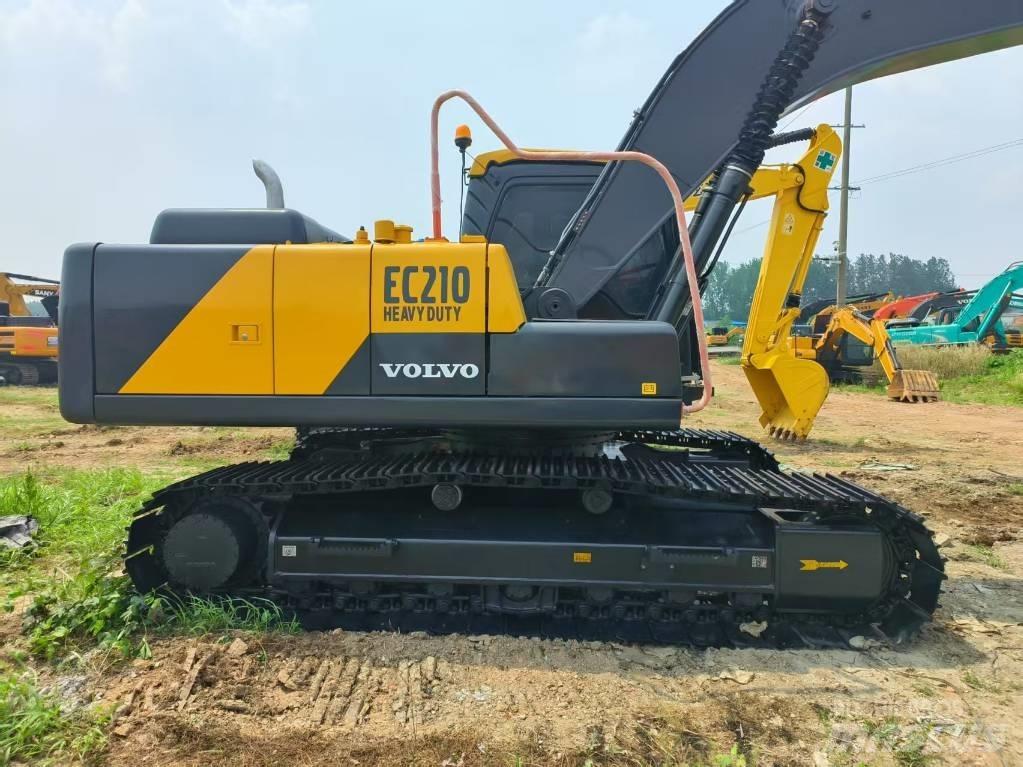 Volvo EC 210 Rupsgraafmachines