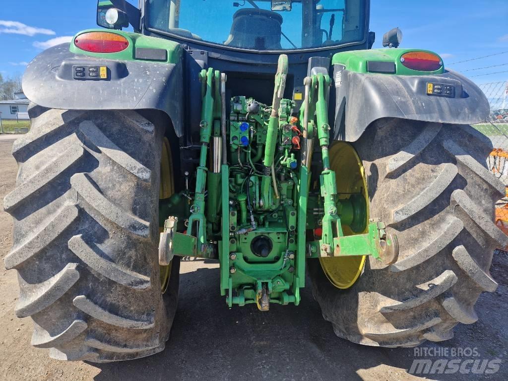 John Deere 6150 R Tractoren