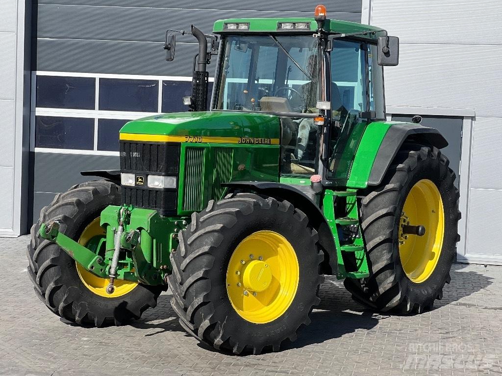 John Deere 7710 PQ Tractoren