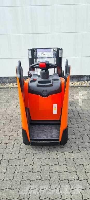 Toyota BT SPE200D Meeloop stapelaar