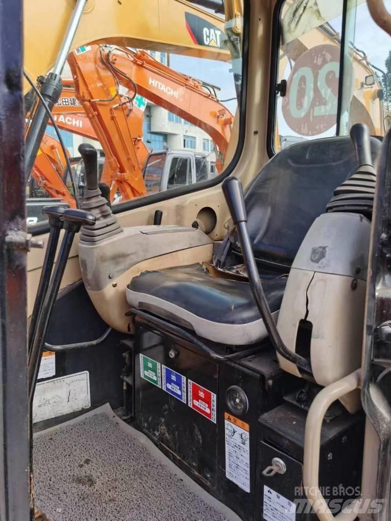 CAT 303 Minigraafmachines < 7t