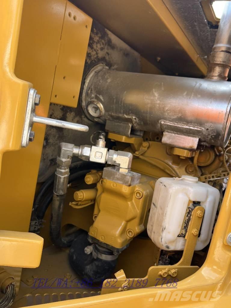 CAT 310 Rupsgraafmachines