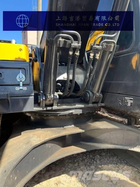Volvo EC 240 Rupsgraafmachines