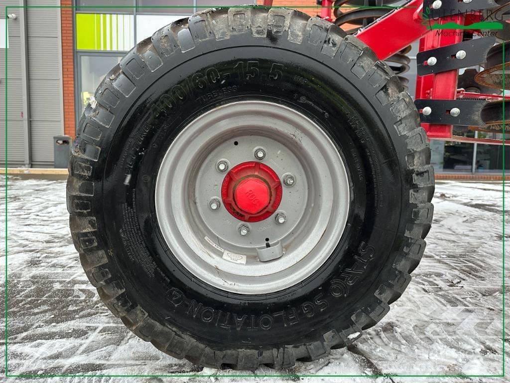 Horsch Terrano 4 FX Cultivatoren