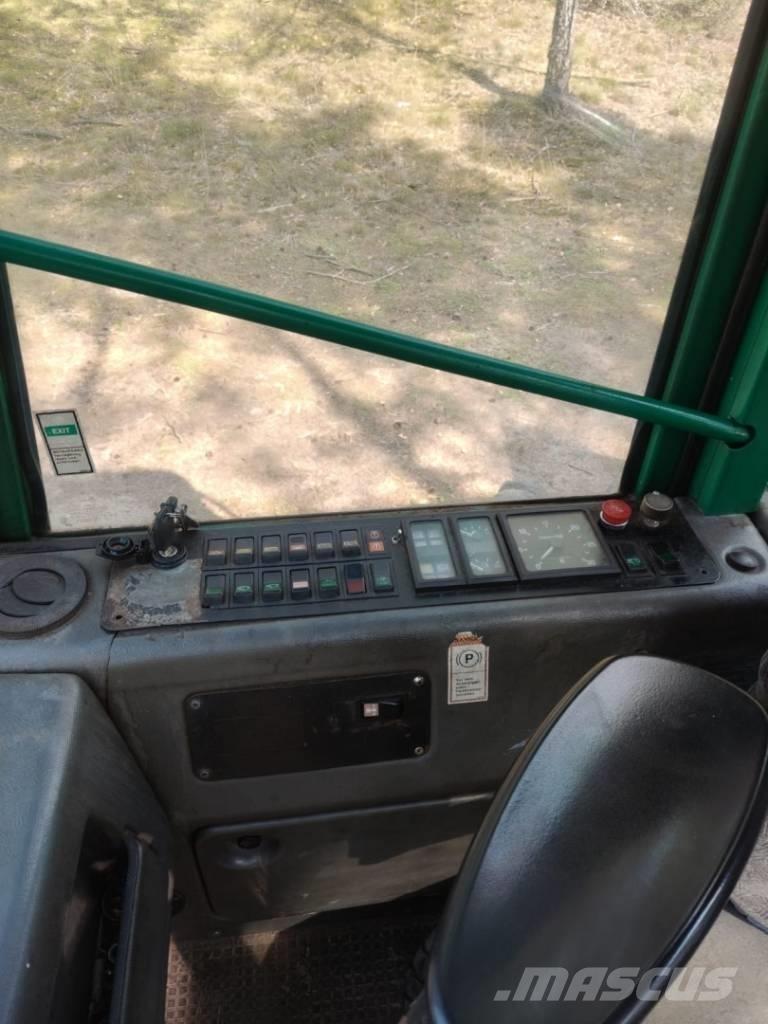 Timberjack 1010D Uitrijwagens