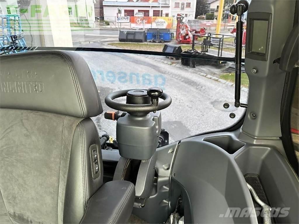 Valtra q305 Tractoren