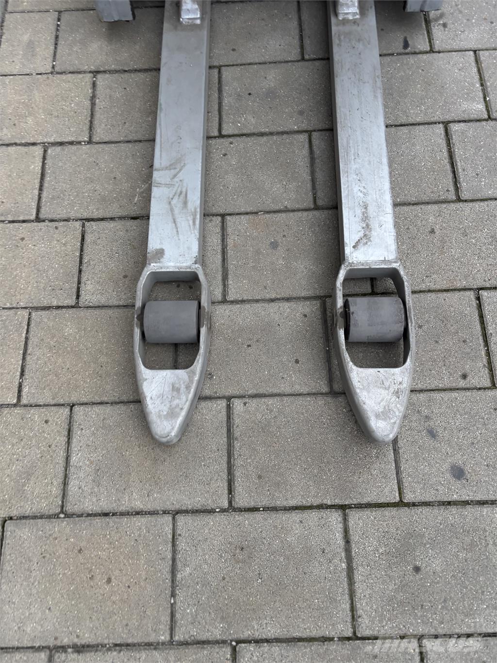 Still EXV 10 Zelfrijdende stapelaars