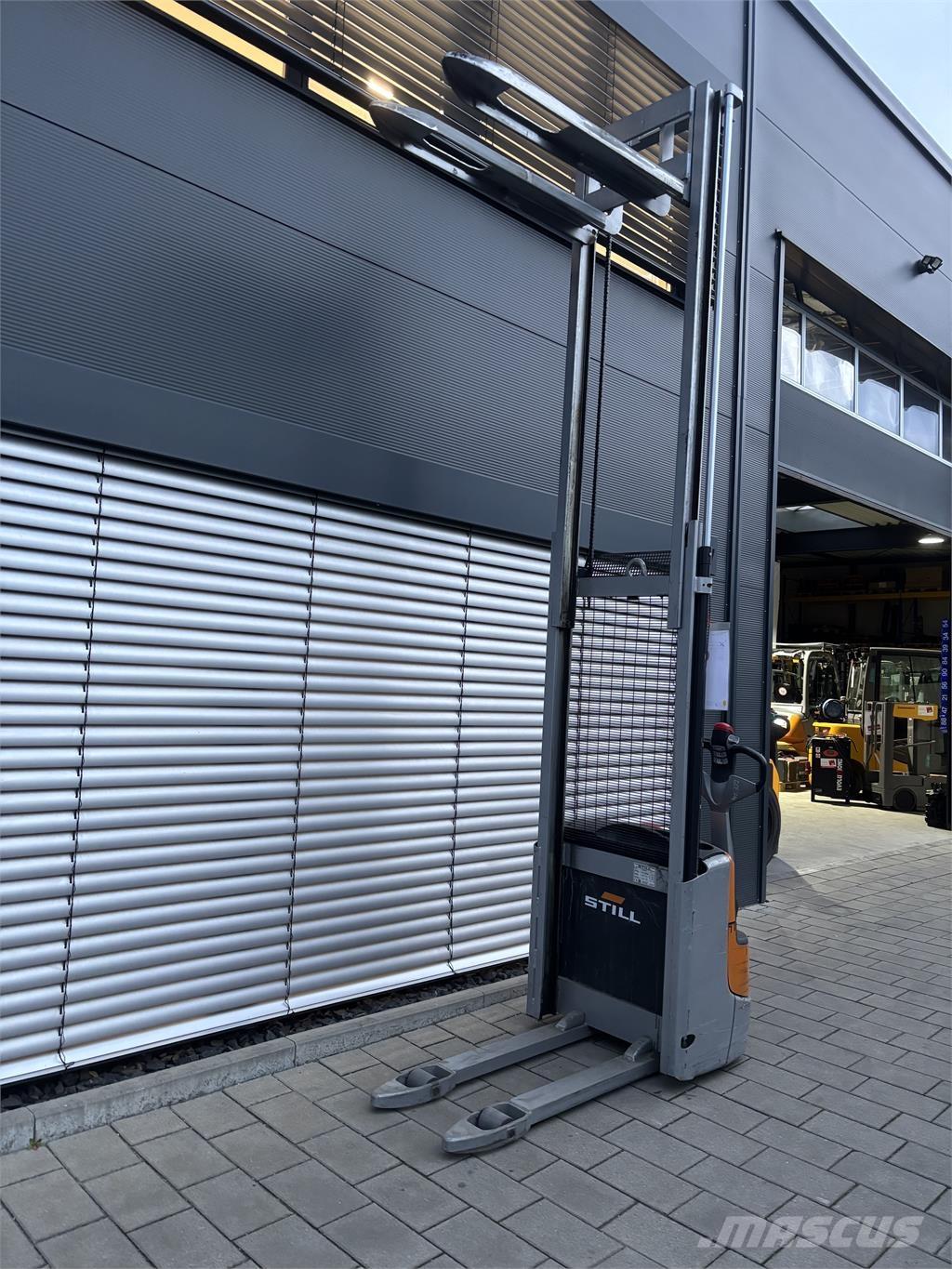 Still EXV 10 Zelfrijdende stapelaars