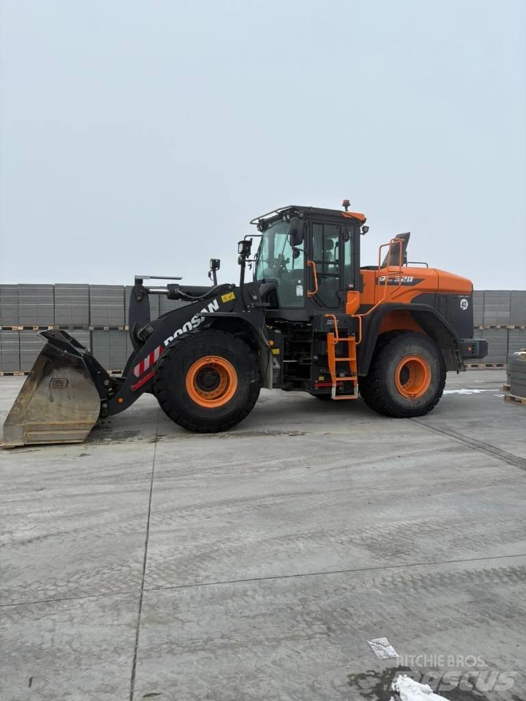 Doosan DL 320-7 Wielladers