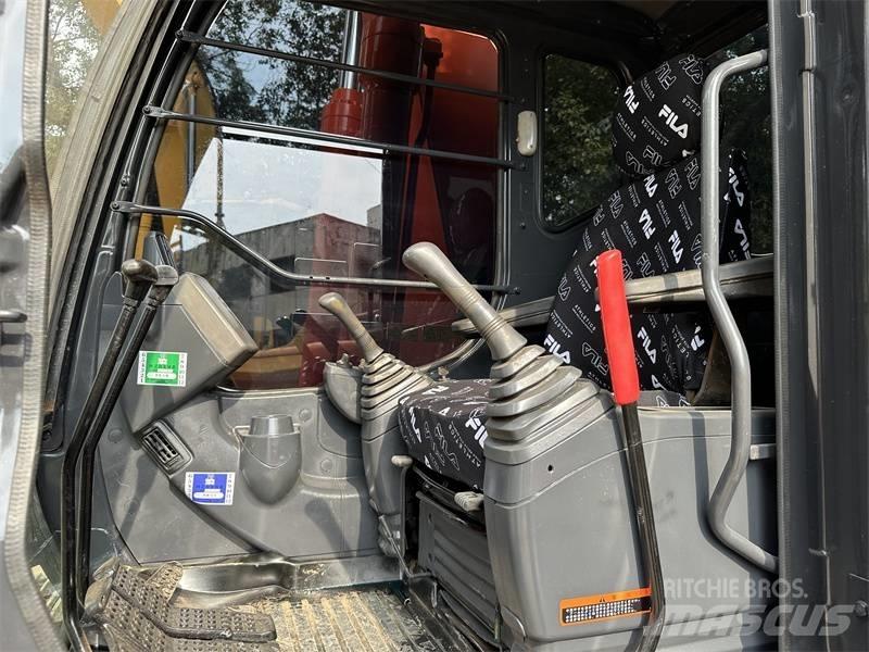Hitachi 200 Wielgraafmachines