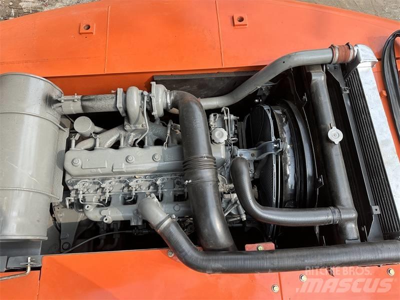 Hitachi 200 Wielgraafmachines