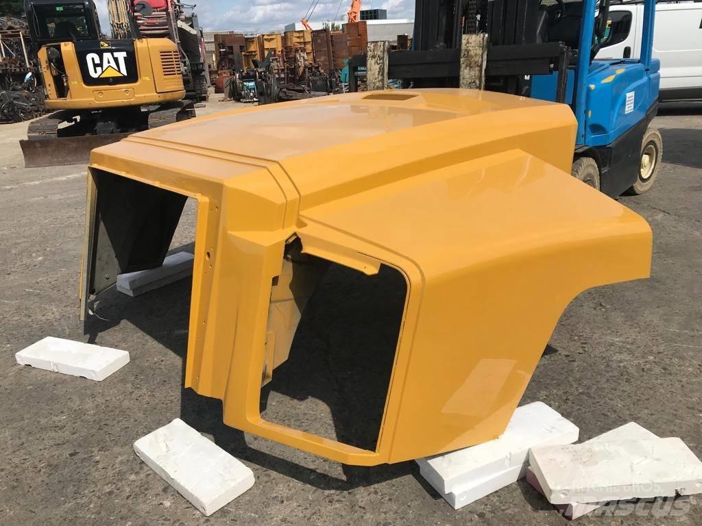 CAT 735 B Hood Chassis en ophanging