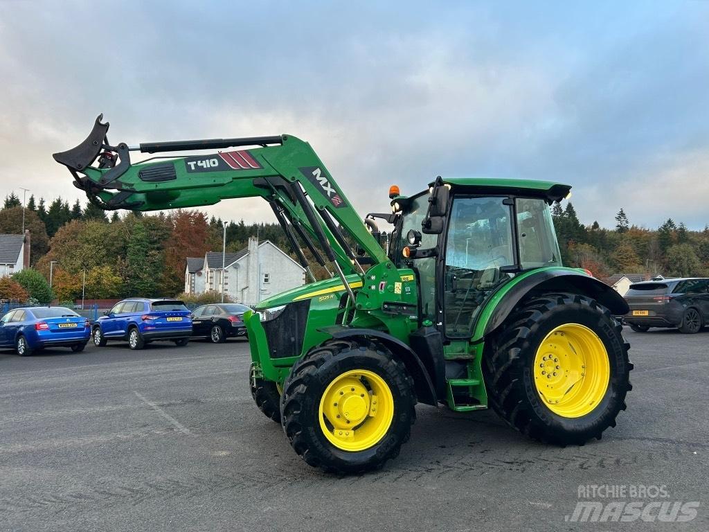 John Deere 5125 R Tractoren