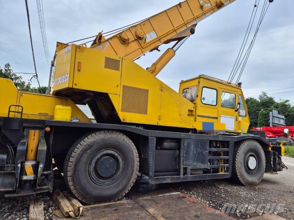 Kato SS 500S Ruw terrein kranen