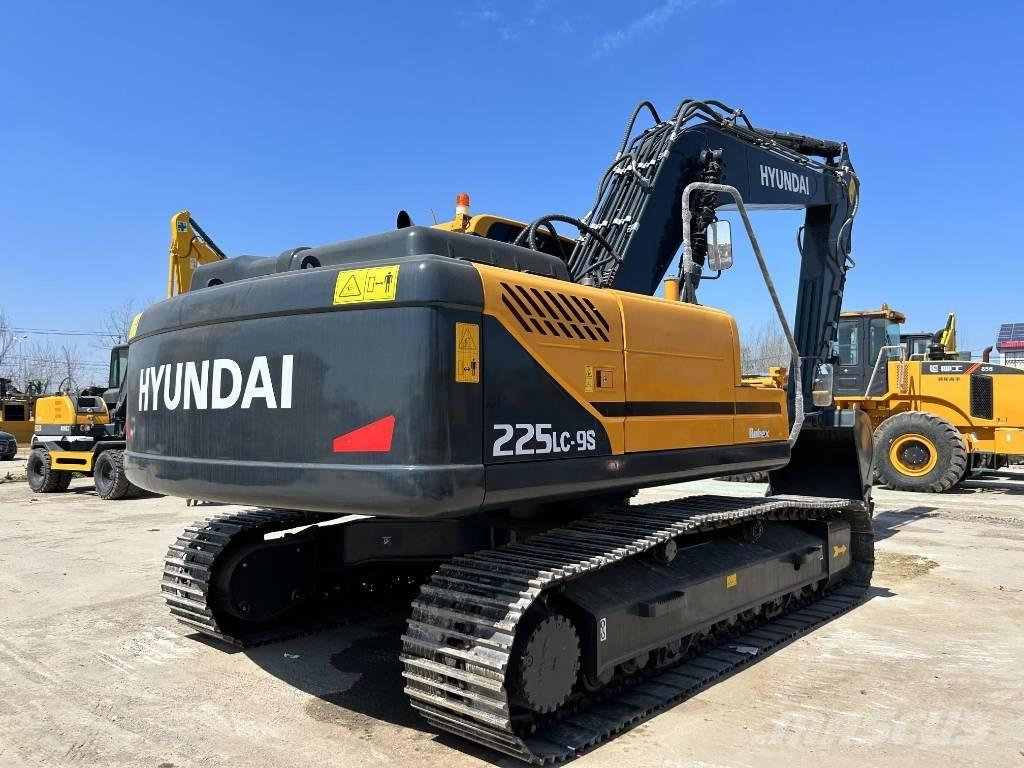 Hyundai 225lc-9s Midigraafmachines 7t - 12t