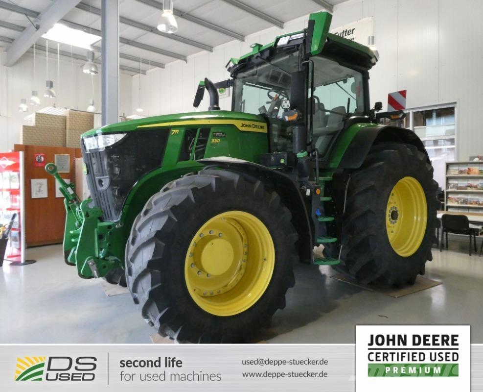 John Deere 7R 330 Tractoren