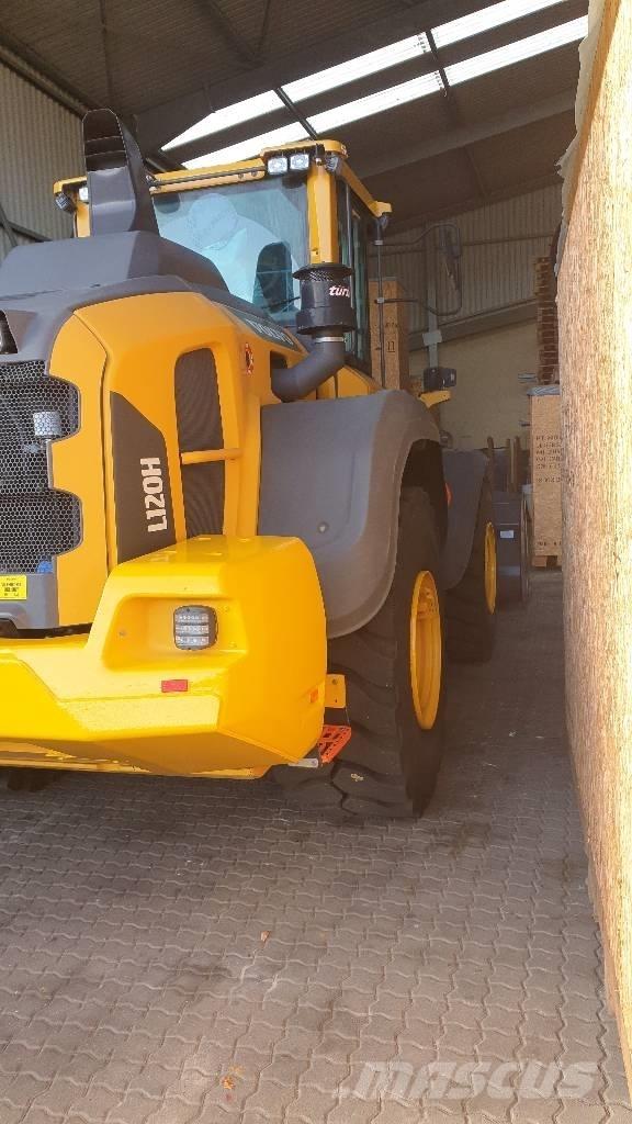 Volvo L 120 H Wielladers