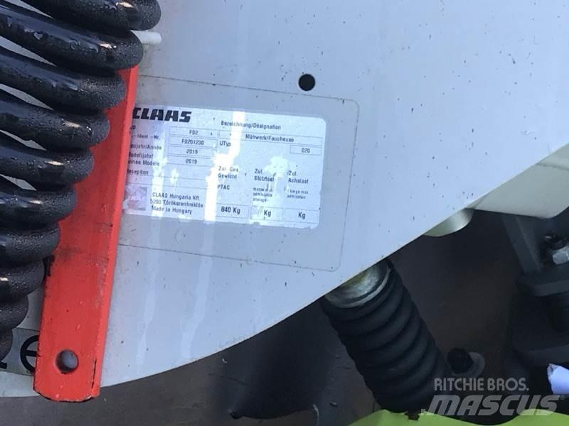CLAAS CORTO 3200 F Maaikneuzers
