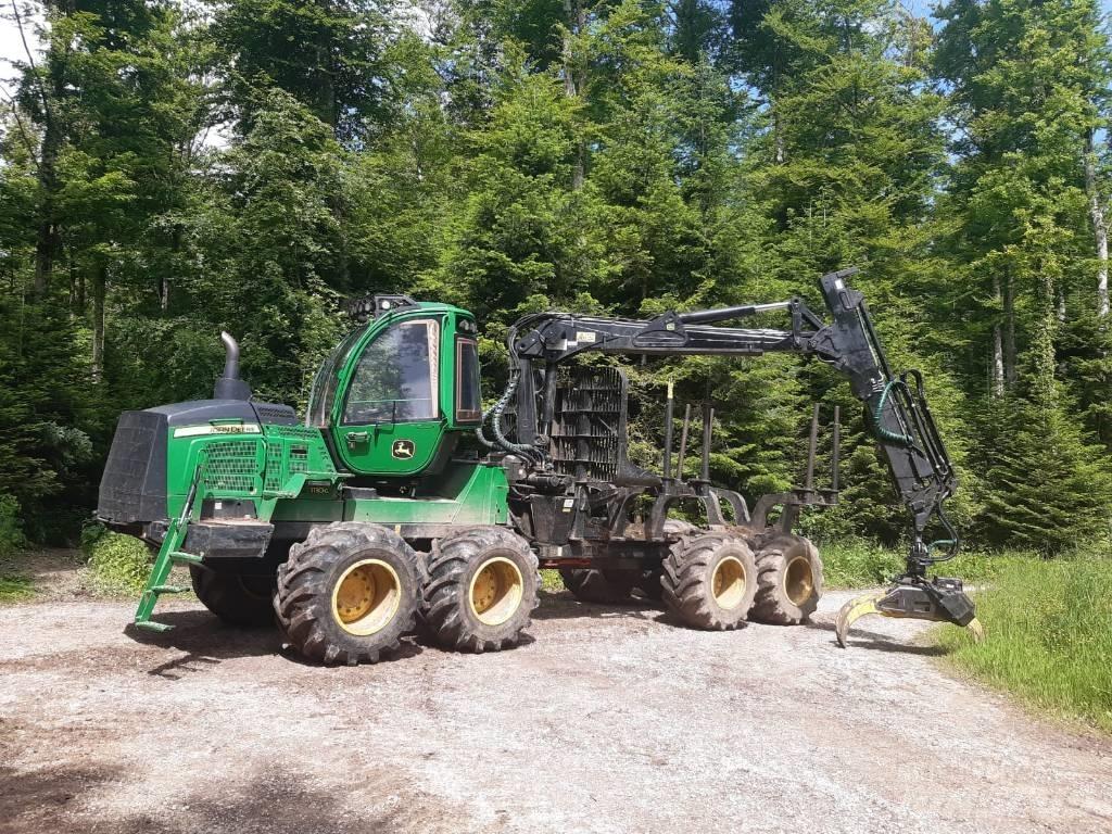 John Deere 1110G Uitrijwagens