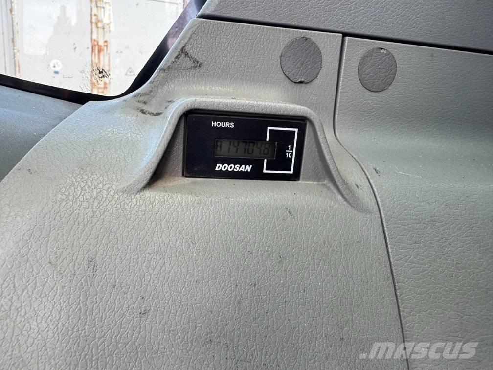 Doosan DX 300 LC-3 Rupsgraafmachines