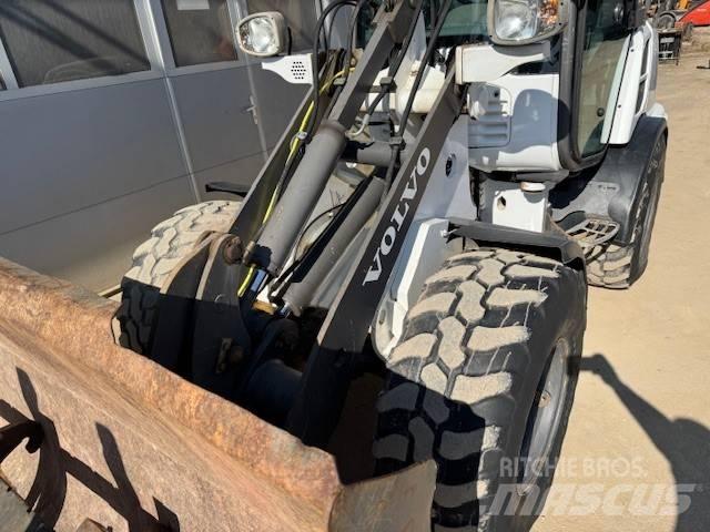 Volvo L 25 F Wielladers